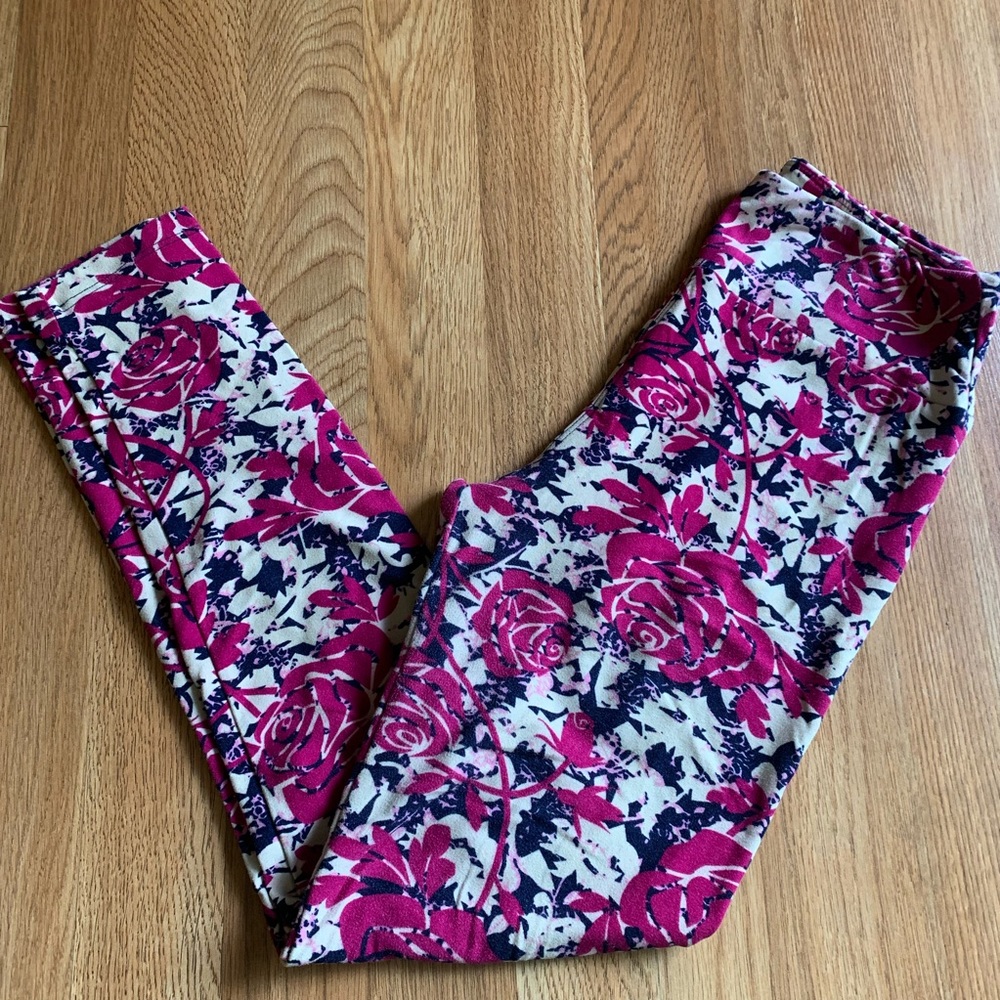 Super soft OS lularoe floral leggings